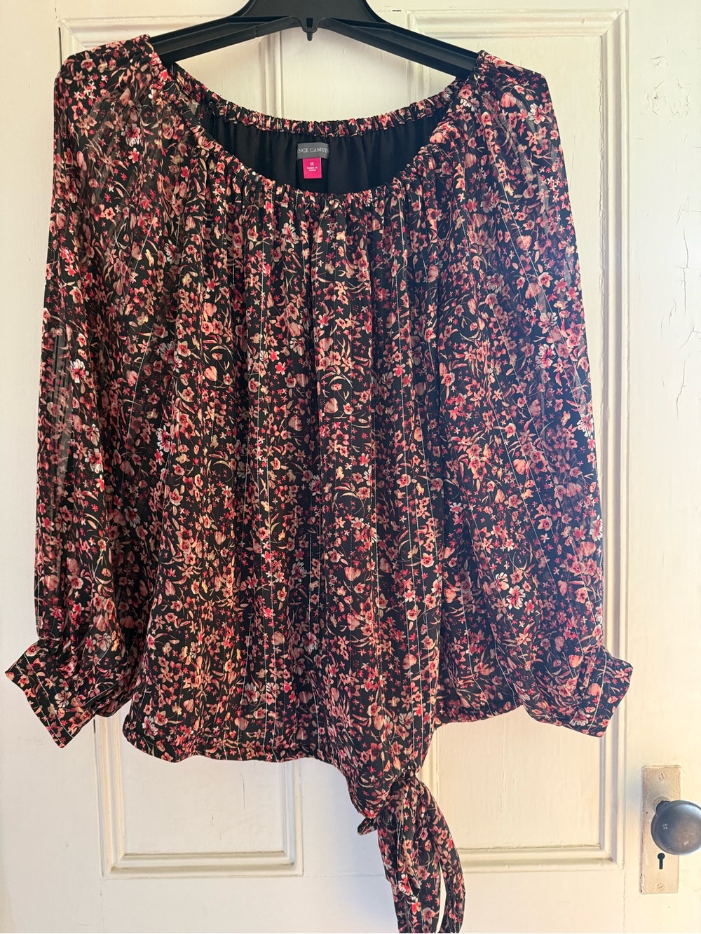 Vince Camuto Black Floral Tie-Front Peasant Blouse